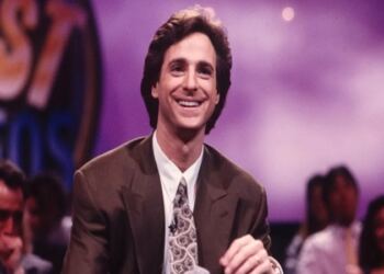 Πέθανε ο Αμερικανός κωμικός Μπομπ Σάγκετ -Βρέθηκε νεκρός σε ξενοδοχείο στη Φλόριντα