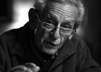 Πέθανε ο Δημήτρης Χαρίτος