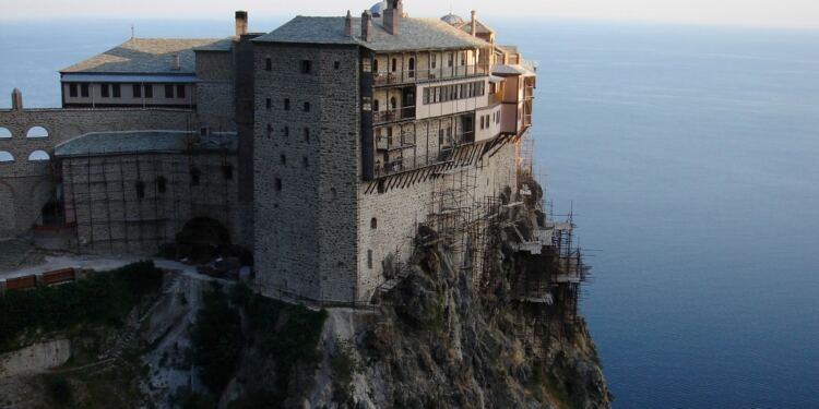 ΕΚΤΑΚΤΟ ΜΗΝΥΜΑ ΑΠΟ ΤΟ ΑΓΙΟ ΟΡΟΣ: ΤΡΙΤΟΣ ΠΑΓΚΟΣΜΙΟΣ ΠΟΛΕΜΟΣ