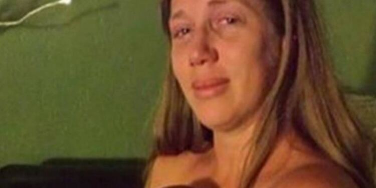 Η αδερφή της έλεγε ότι κάτι δεν πήγαινε καλά μετά τον τοκετό. Τότε άρπαξε την κάμερα και έβγαλε αυτή την φωτογραφία!