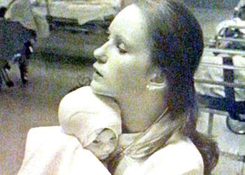 Το 1977 έσωσε ένα Μωρό από τις Φλόγες. 38 Χρόνια αργότερα Βλέπει μια Φωτογραφία στο Facebook και Παγώνει