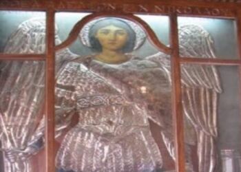 «Έλα Βασίλη, μη φοβάσαι, θα γίνεις καλά. Εγώ θα οδηγώ στην εγχείριση το χέρι του γιατρού.»