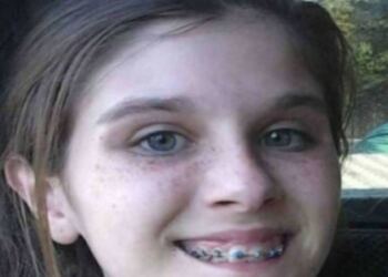 14χρονη έβγαλε μια φωτογραφία από την εκδρομή με την οικογένεια της – Μόλις την παρατήρησε καλύτερα “πάγωσε”