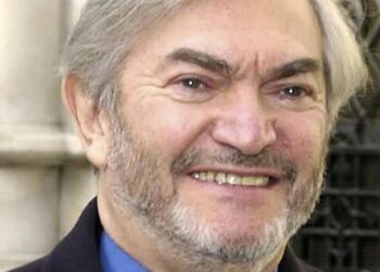 Πέθανε σε ηλικία 94 ετών ο συνθέτης της θρυλικής μουσικής του James Bond, Μόντι Νόρμαν