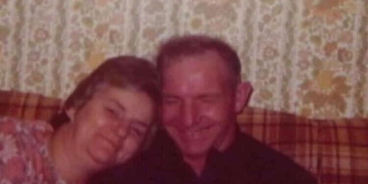 Γιαγιά και παππούς ήταν παντρεμένοι εδώ και 70 χρόνια – Λίγο πριν πεθάνουν αποκαλύφθηκε το σκοτεινό μυστικό τους…