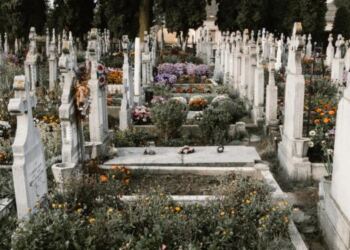 3χρονη “ξύπνησε” μέσα στο φέρετρο – Μητέρα είδε την κόρη της “να πεθαίνει δύο φορές”