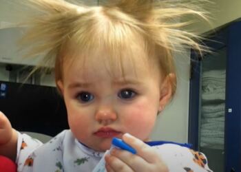 Μητέρα έβαλε κρυφή κάμερα για να δει τι κάνει η νταντά με το μωρό – «Πάγωσε» με αυτό που αντίκρυσε (Video)