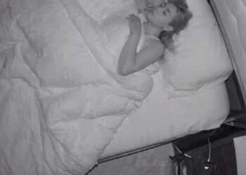 Είχε βάλει κρυφή κάμερα στο δωμάτιο της 25χρονης νταντάς για τον πιο αηδιαστικό λόγο – Μόλις εκείνη το κατάλαβε έφτασε ένα «βήμα» από την τραγωδία