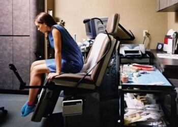 Της Τηλεφώνησε ο Γυναικολόγος και της είπε να πάει Νωρίτερα στο Ραντεβού τους. Ήταν το Μεγαλύτερο Λάθος που έκανε!