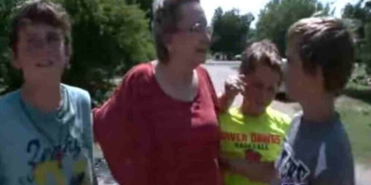 4 αγόρια μπήκαν κρυφά στο σπίτι μιας γιαγιάς – Αυτό που συνέβη όταν τα έπιασε