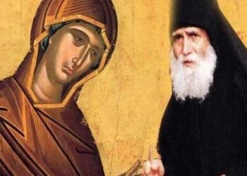 Ο παππούλης μίλησε: «Όποιος στα χέρια του κρατεί λουλούδια για την Παναγία…»