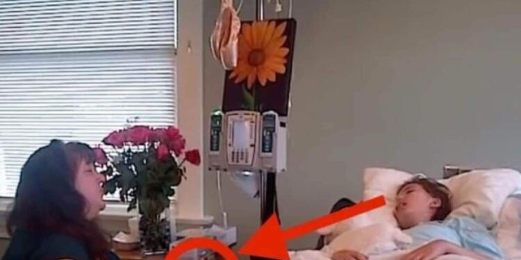 Πατέρας έβαλε κάμερα στο δωμάτιο που βρισκόταν η βαριά άρρωστη κόρη του… Αυτό που κατέγραψε θα σας ανατριχιάσει!