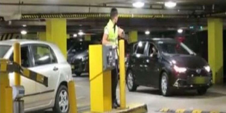 25 χρόνια κορόιδευε τους πάντες στη δουλειά. Έφτιαξε περιουσία εκατομμυρίων ευρώ και εξαφανίστηκε χωρίς να τον ξέρει κανείς!