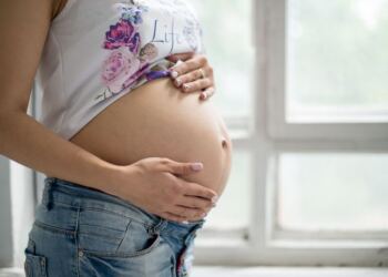 Μια έγκυος γυναίκα αγνόησε τις συμβουλές του γιατρού να κάνει έκτρωση… 20 χρόνια αργότερα δημοσιεύει αυτό!