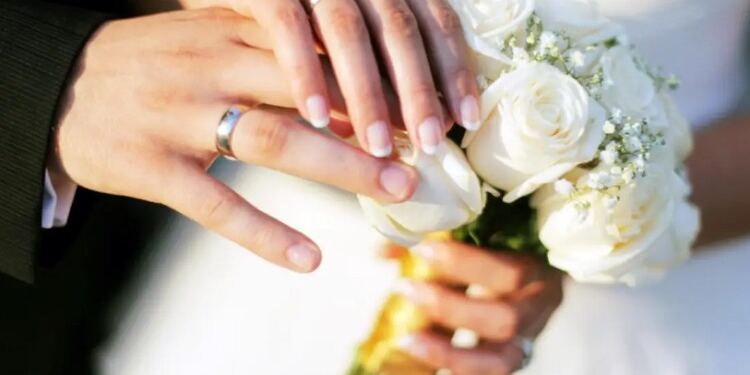 Η νύφη ήταν η χαμένη της κόρη: Οικογενειακό δράμα σε γάμο, η ανακάλυψη-σοκ της μάνας ενώ πάντρευε τον γιο της