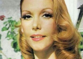 «Λυγισμένη» από την απώλεια και έχοντας εγκαταλείψει τον κινηματογράφο: Δείτε πώς είναι σήμερα και τι κάνει η λαμπερή Τόνια Καζιάνη