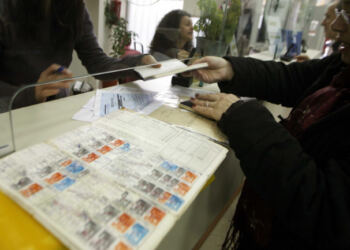 Συντάξεις: Γιατί είναι τυχεροί όσοι έχουν έστω ένα ένσημο πριν το 1993