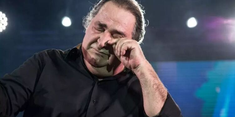 Το τελευταίο ταξίδι του Βασίλη Καρρά στη Μυτιλήνη και το τάμα στον Άγιο Ραφαήλ