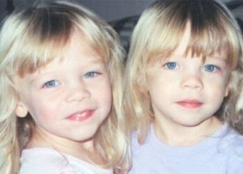 12 Χρόνια Αφού Γεννήθηκαν Τα Δίδυμα Κοριτσάκια Της, Η Μαμά Τους Αντιλήφθηκε Ότι Κάτι Δεν Πήγαινε Καθόλου Καλά