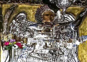 Πάνω από το κρεβάτι μας, να μας αγκαλιάζει ο Άγγελος τεράστιος, με τα λευκά φτερά του