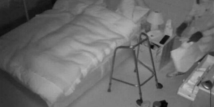 Νόμιζαν πως ο παππούς τα είχε χάσει και έβαλαν κρυφή κάμερα για να τον παρακολουθήσουν – Τον τσάκωσαν να…