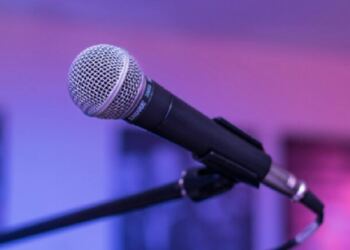 Καθηλωμένος στο κρεβάτι αγαπημένος τραγουδιστής – «Μόνο ο Θεός ξέρει»