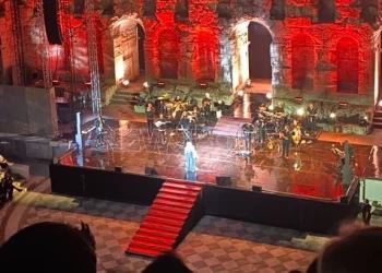 Μαρινέλλα: Λιποθύμησε στη σκηνή του Ηρωδείου κατά την διάρκεια τραγουδιού της