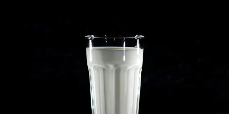 Ανακαλείται γάλα από ελληνικά σούπερ μάρκετ – Περιέχει ρινίσματα πλαστικού