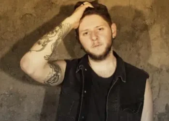 Θρήνoς για τον 28χρονο Φίλιππο – Τον παρέσuρε φορτηγό και τον παpάτησε – Η έκκλnση