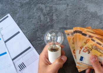 Νέες αυξήσεις στις τιμές ρεύματος λόγω Μέσης Ανατολής