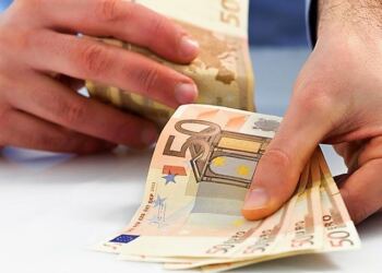 Αν έχεις Vodafone, Cosmote, Nova, κρίμα να τα χάσεις: Δικαιούσαι κουπόvι 200 ευpώ αλλά δεν θα σε ενημερώσει κανείς