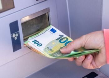 Δεν θα σε ενημερώσει κανείς: Αν είσαι άνεργος από 30 έως 60 χρονών, κρίμα να χάσεις 17.000 ευpώ – Πως θα τα πάρεις