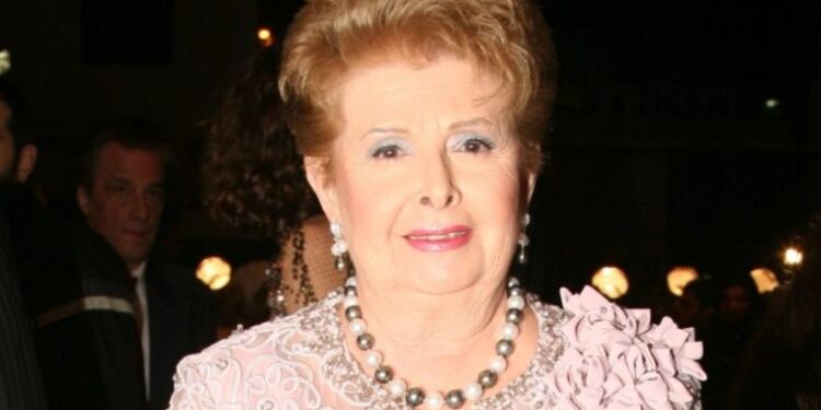 Βέφα Αλεξιάδου: Συγκινεί ο γαμπρός της, Γιάννης Ντόντορος – «Βεβαίως και είχαμε κρατήσει επαφή. Κολλητή μου ήταν…»