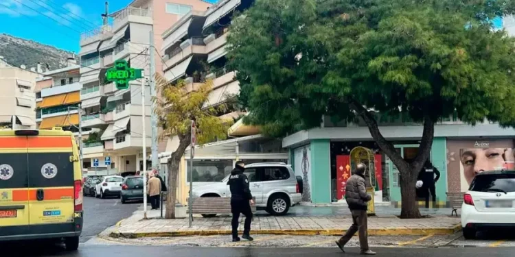 ΕΚΤΑΚΤΟ: AYΞAΝEΤΑI Ο ΑΡΙΘΜΟΣ ΤΩΝ ΝΕΚΡΩΝ ΣΤΗΝ ΓΛΥΦΑΔΑ