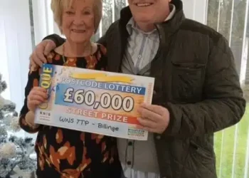 Ζευγάρι κέρδισε 72.000 ευρώ στο λαχείο – Δεν ξόδεψαν δραχμή και πέθαναν μέσα σε 7 μήνες