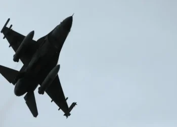 Φρικτός θάνατος για υπαξιωματικό της Πολεμικής Αεροπορίας – Τον «ρούφηξε» ο κινητήρας μαχητικού αεροσκάφους