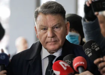 Παλευει για τη ΖΩΗ…   Διασωληνωμένος στη ΜΕΘ νοσηλεύεται ο Αλέξης Κούγιας ΟΛΕΣ ΟΙ ΕΞΕΛΙΞΕΙΣ