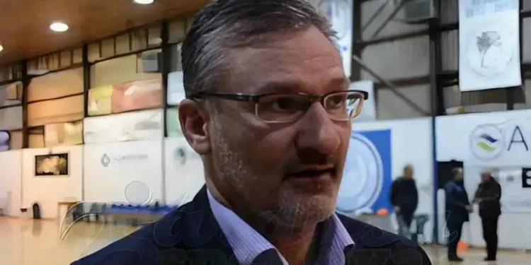 ΕΚΤΑΚΤΟ Σ0K ΤΩΡΑ: Αεροπλάνο συνετρίβη μπροστά στα μάτια δεκάδων ανθρώπων, πανικός και θρήνος