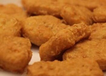 Επείγουσα ανάκληση σε μεγάλα σουπερμάρκετ- Κοτομπουκιές γεμάτες με επικίνδυνο βακτήριο