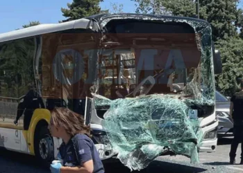 EKTAKTO TΩΡΑ – ΤPOMAKTIKH ΣΥΓΚΡΟΥΣΗ ΛΕΩΦΟΡΕΙΩΝ ΣΤΗΝ ΑΤΤΙΚΗ – ΑΝΑΦΟΡΕΣ ΓΙΑ ΠΟΛΛΟΥΣ ΤΡΑΥΜΑΤΙΕΣ