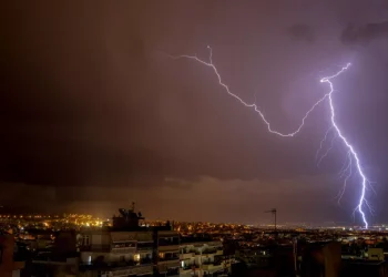 Καιρός: Ετοιμαστείτε! Έρχεται η… «Βαρβάρα» σε λίγες ώρες – Οι «κόκκινες» περιοχές