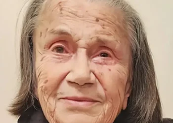 Τυφλή και ξεχασμένη από τους συναδέλφους της ζει τα τελευταία χρόνια η γνωστή Ελληνίδα ηθοποιός