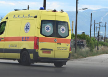 ΣΟΚΑΡΙΣΤΙΚΟ ΤΡΟΧΑΙΟ ΣΤΗ ΧΩΡΑ ΜΑΣ – ΜΕΤΩΠΙΚΗ ΣΥΓΚΡΟΥΣΗ 2 ΑΥΤΟΚΙΝΗΤΩΝ – 2 ΠΑΙΔΙΑ ΔΥΣΤΥΧΩΣ…