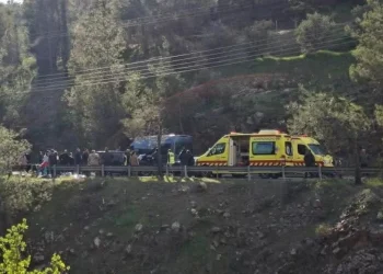 Τροχαίο με σχολικό λεωφορείο : 13 τραυματίες από τη σύγκρουση