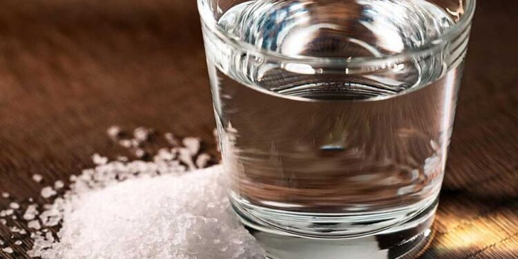 Ανακατέψτε ξίδι και αλάτι σε ένα ποτήρι, αφήστε το στο δωμάτιο που πάντα είστε και δείτε τι εκπληκτικό θα συμβεί