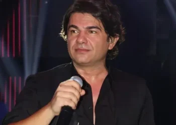 Θρήνος για τον Νίκο Κουρκούλη