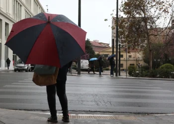 ΕΚΤΑΚΤΟ – Καιρός την Πρωτομαγιά: Πέφτει η θερμοκρασία έως και 13 βαθμούς – Πότε επιστρέφει η άνοιξη