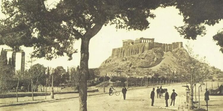 Ελάχιστοι το γνωρίζουν: Πως λεγόταν η Αθήνα πριν ονομαστεί Αθήνα;