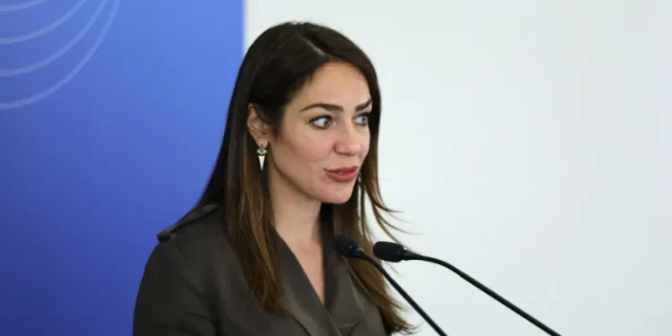Έκτακτο επίδομα παιδιού 150 ευρώ: Μόλις το ανακοίνωσε η Δόμνα Μιχαηλίδου