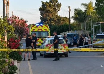 Τραγωδία στην Κύπρο: Νεκρά δύο παιδιά σε κλειδωμένο αυτοκίνητο -Είχαν εγκαύματα, συνελήφθησαν πατέρας και μητριά